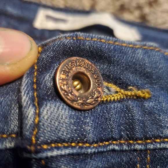 Levi's Womens Jean Capris - Picture 2 of 6